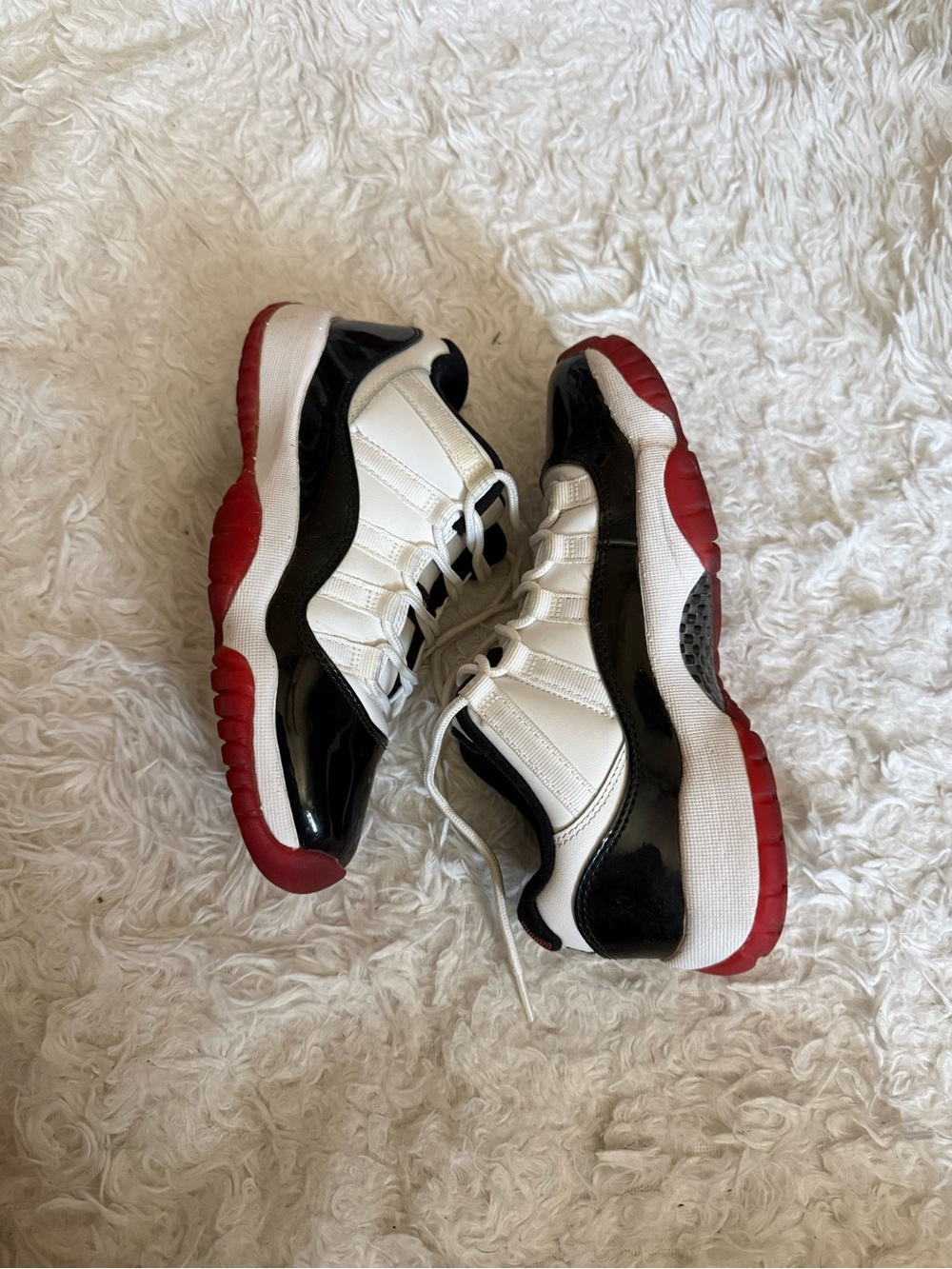 Jordan 11 retro low concord bred